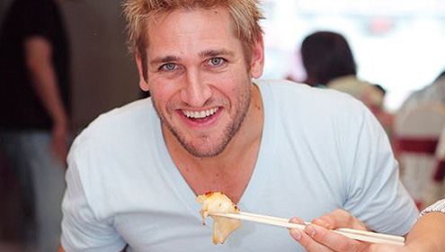 curtis stone wife. chef curtis stone girlfriend.