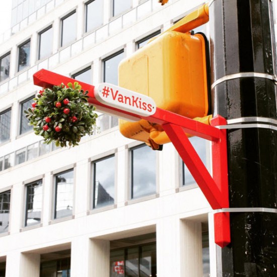 There's one right outside our building! Next time you're on the corner of Burrard and Canada Place with that special someone, remember to look up!  #spreadingholidaycheer #vankiss #vanconventions #vancouver A photo posted by Vancouver Convention Centre (@vanconventions) on Dec 3, 2015 at 3:09pm PST