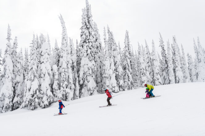 A family skiing together