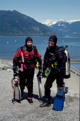 SCUBA divers at Portea Cove Provincial Park