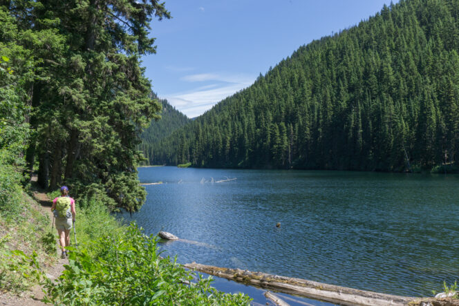 Hiking along Flash Lake in Manning Provincial Park
